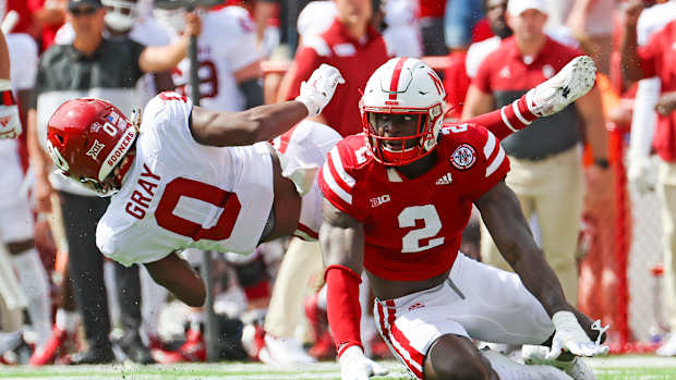 Caleb Tannor and Eric Gray 2022 Nebraska vs Oklahoma football USATSI_19063305